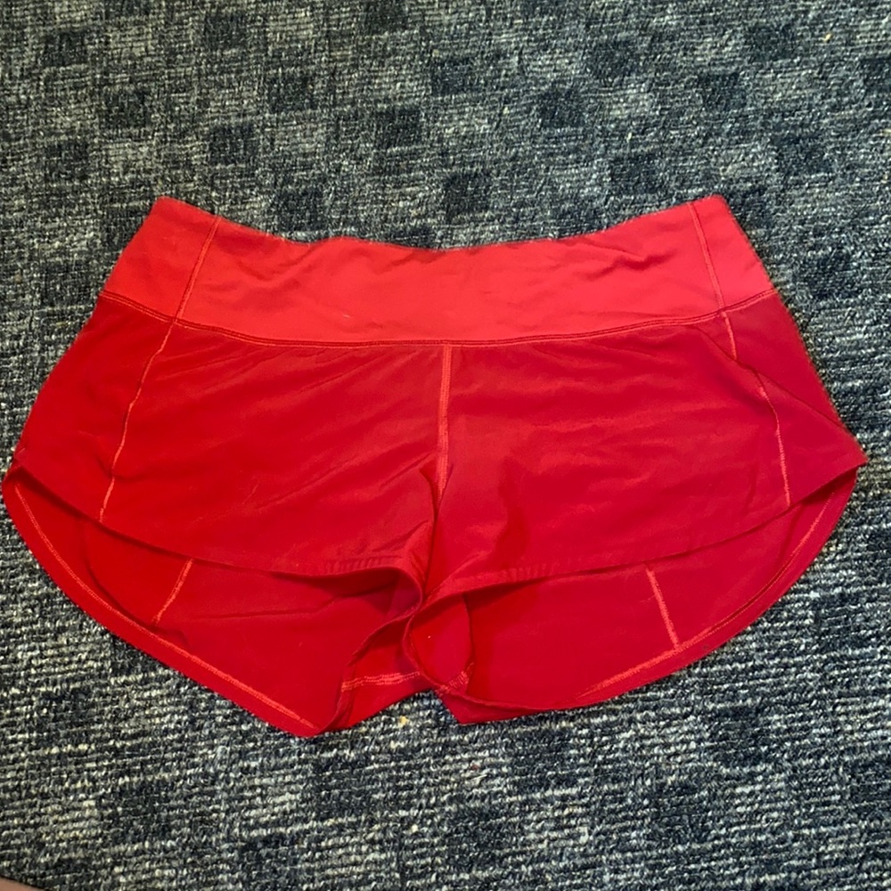 Lululemon Speed Up Shorts 2.5” Size 6